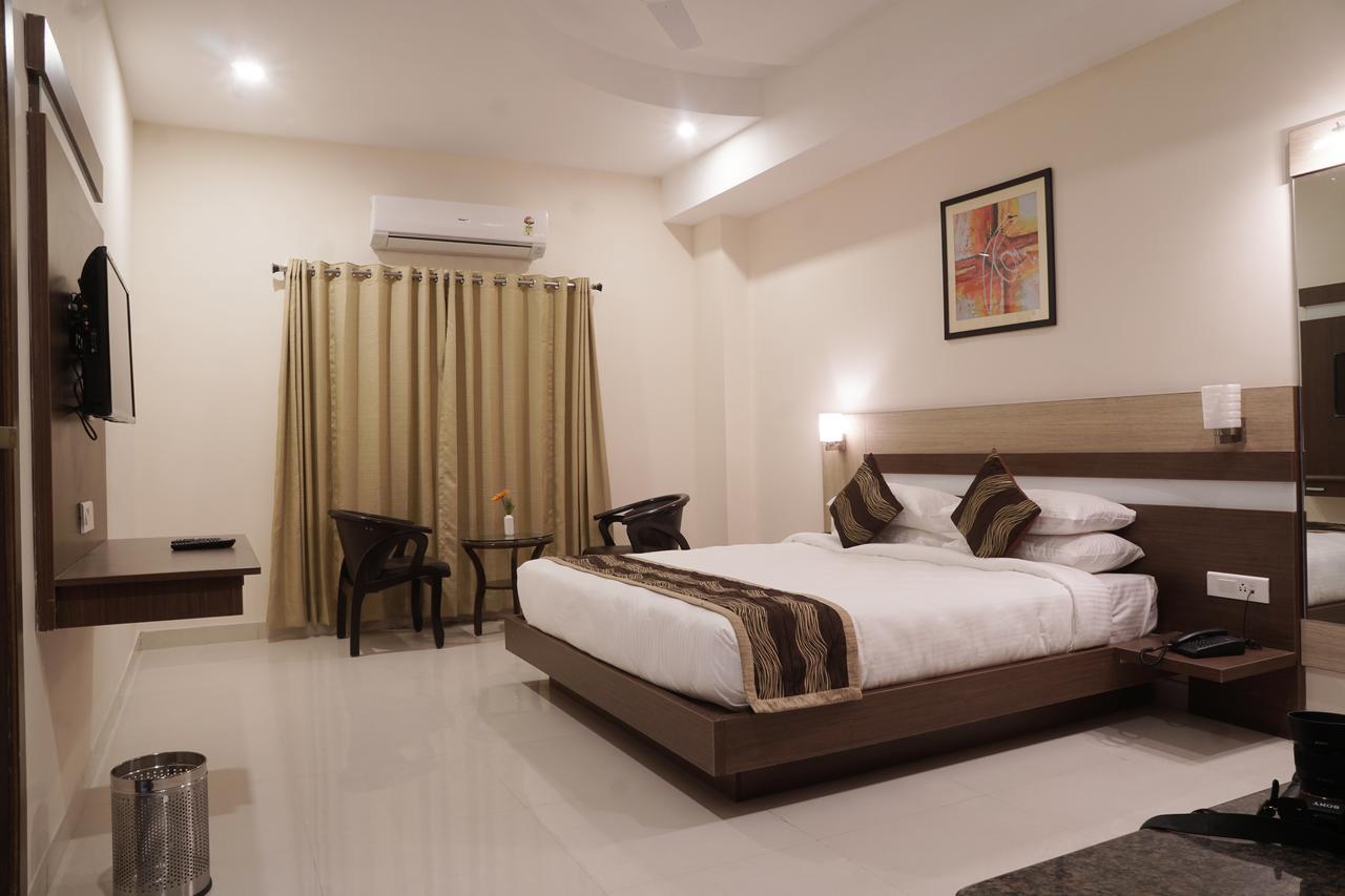 Admire Inn By Tgi Udaipur Exterior foto